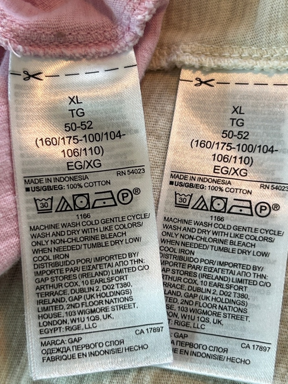 Bundle! GAP 2 V-Neck Raw Edge Tees Sz XL w MEASUREMENTS Chino & Butterfly Lilac - Picture 8 of 11